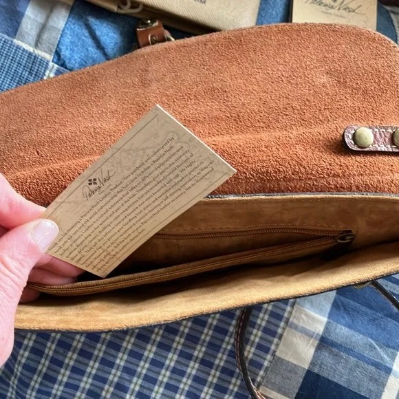 Patricia Nash Crossbody - Picture 4 of 10